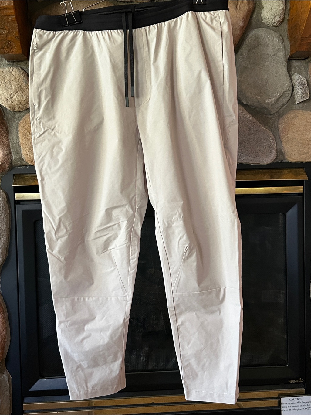 Banana Republic Men's Standard Lightweight Motion Tech Joggers, Size Xxl, Nwot